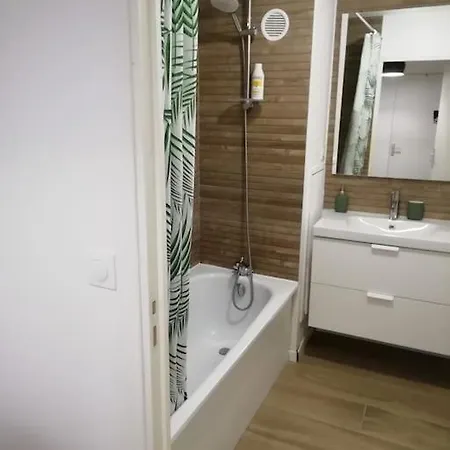Avec 2 Et Parking Privé Apartamento *