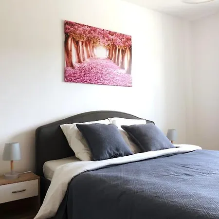 Avec 2 Et Parking Privé Apartamento *