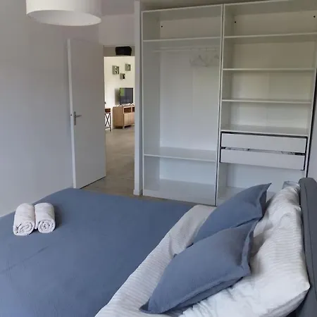 Apartamento Avec 2 Et Parking Prive *